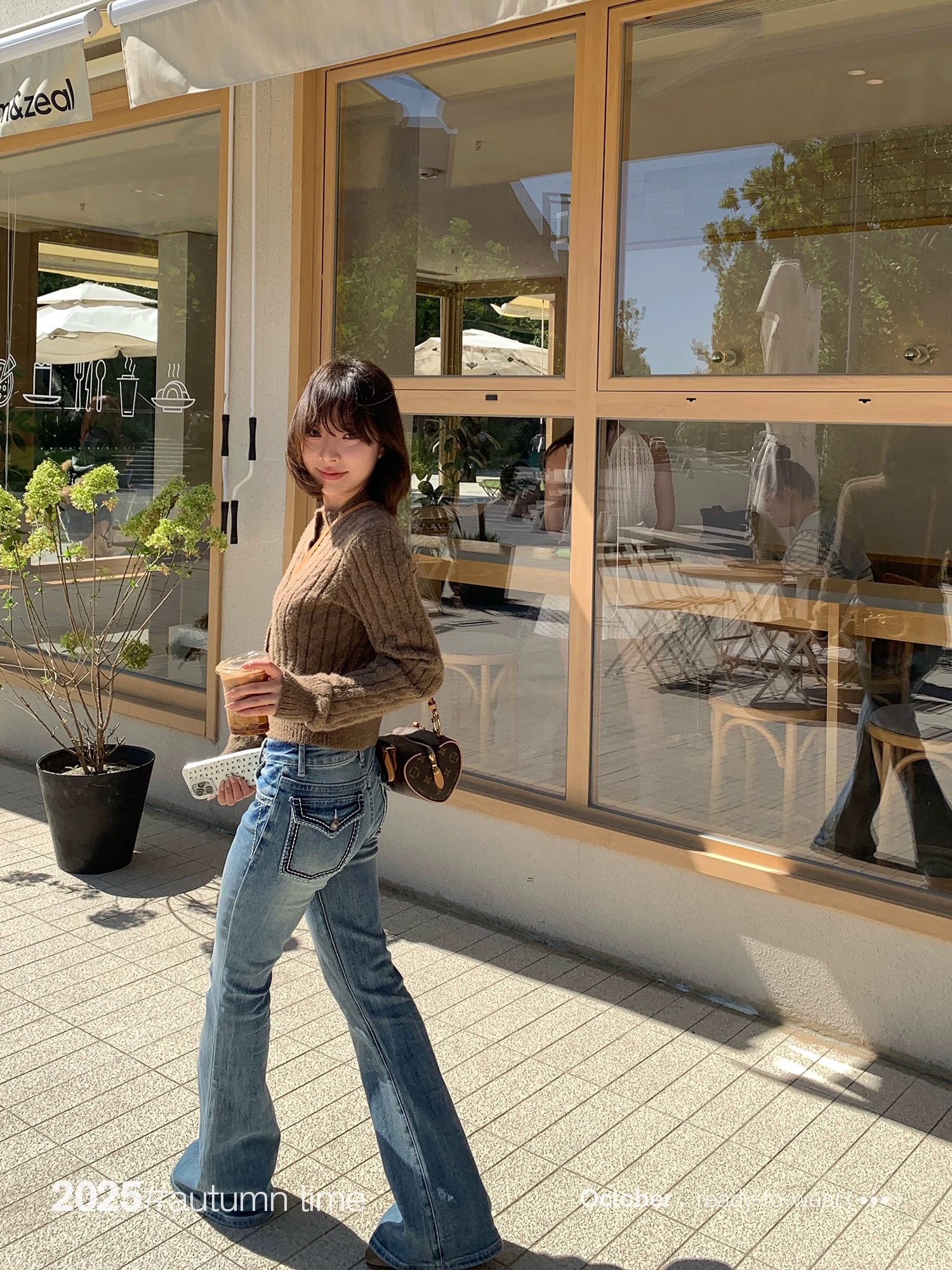 SUNONEONE 低腰水洗做舊明線復古藍微喇牛仔褲女春秋修身休閑褲子