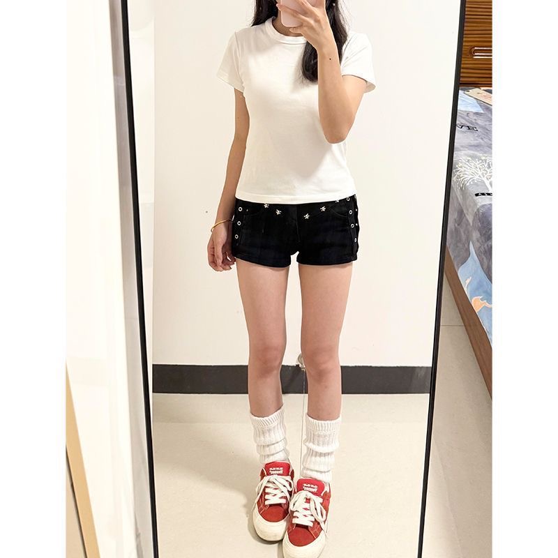 小個子美式辣妹黑色鉚釘低腰牛仔短褲女夏季緊身顯瘦包臀超短熱褲