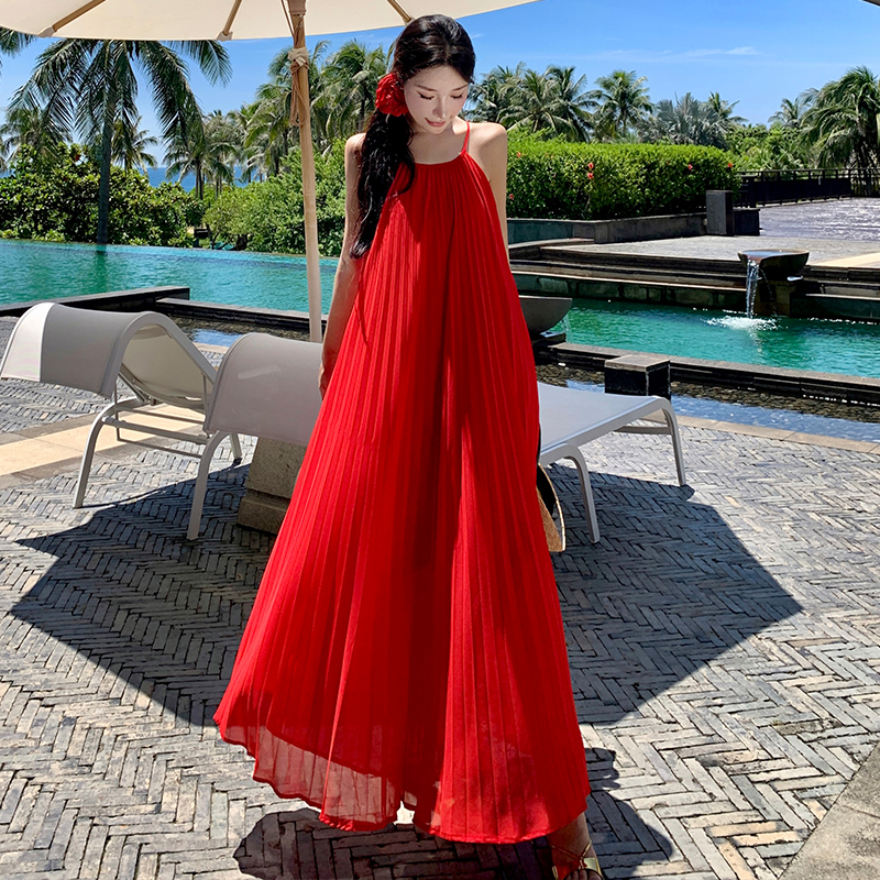 海邊度假沙灘紅色多巴胺吊帶連衣裙