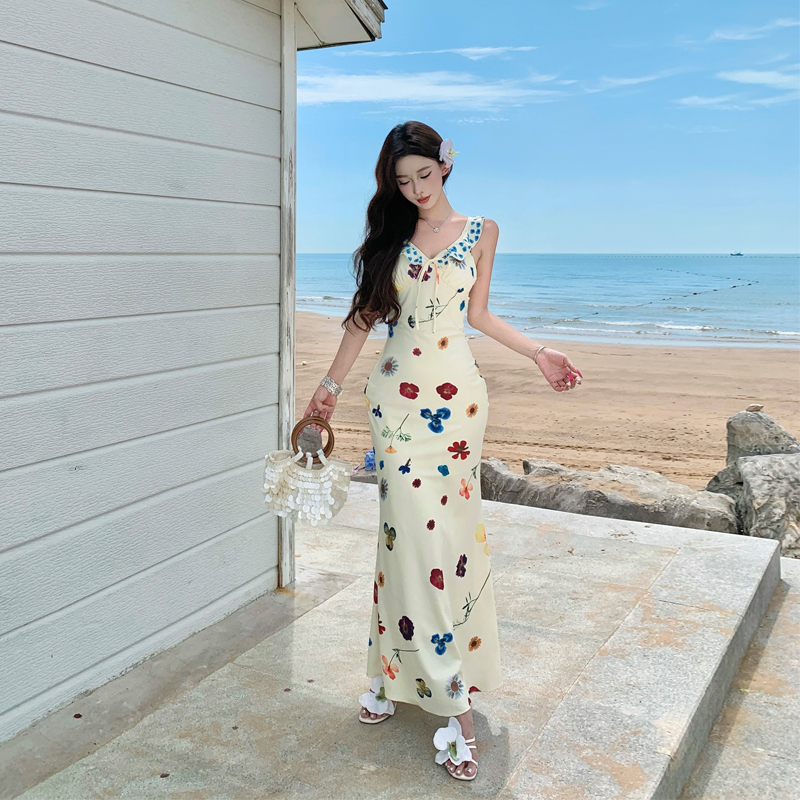 MY16636# 裙子女夏季新款蓝色系碎花吊带连衣裙法式斜裁度假长裙&方巾...