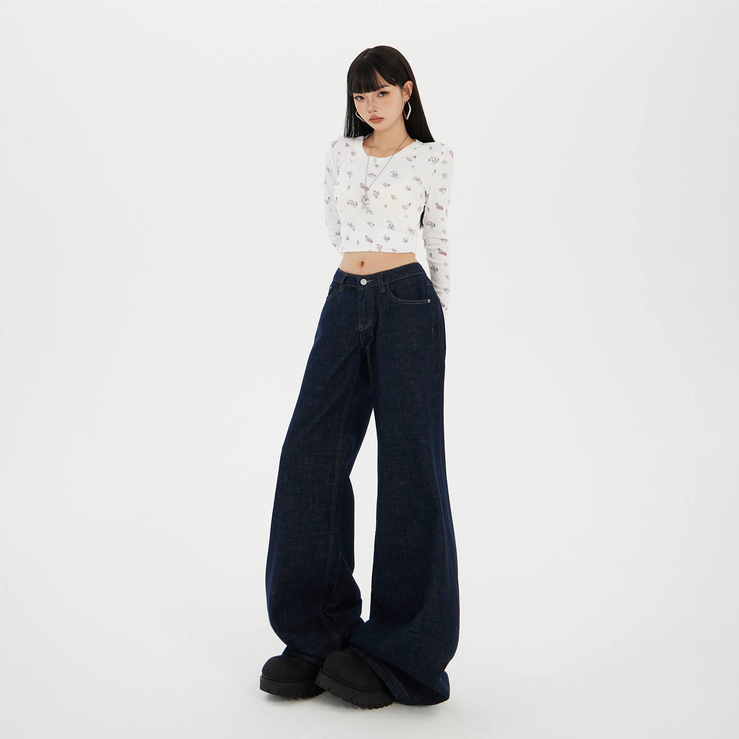 美式復古深色原牛色不貼腿微喇叭牛仔褲2025女秋新款顯瘦喇叭褲子