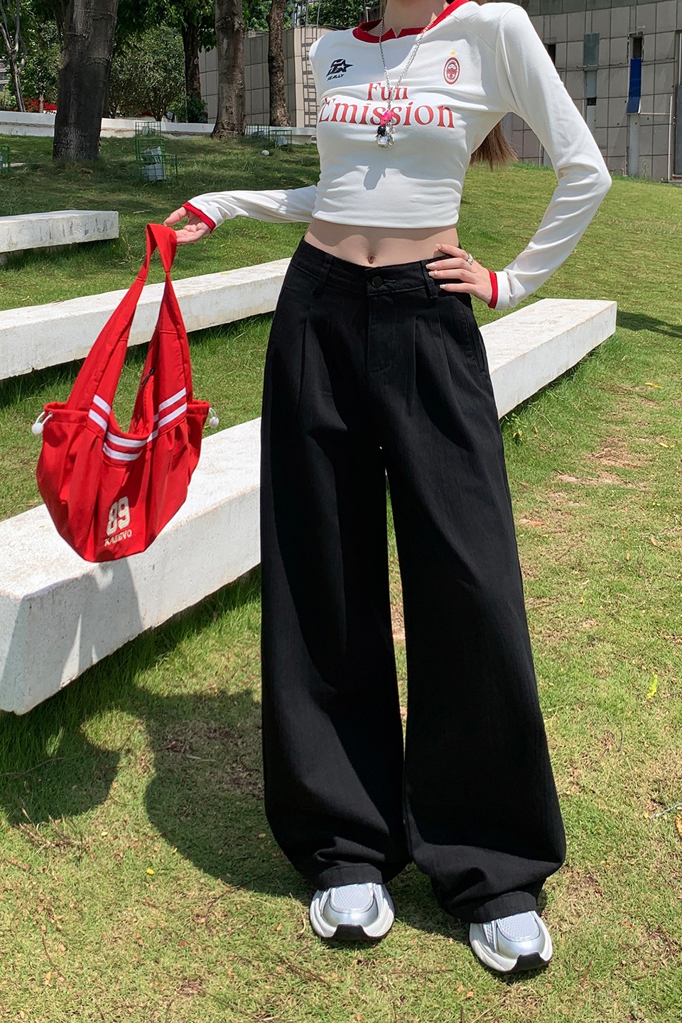 黑色闊腿牛仔褲女2025秋季新款高腰顯瘦垂感透氣褶皺寬松闊腿褲子