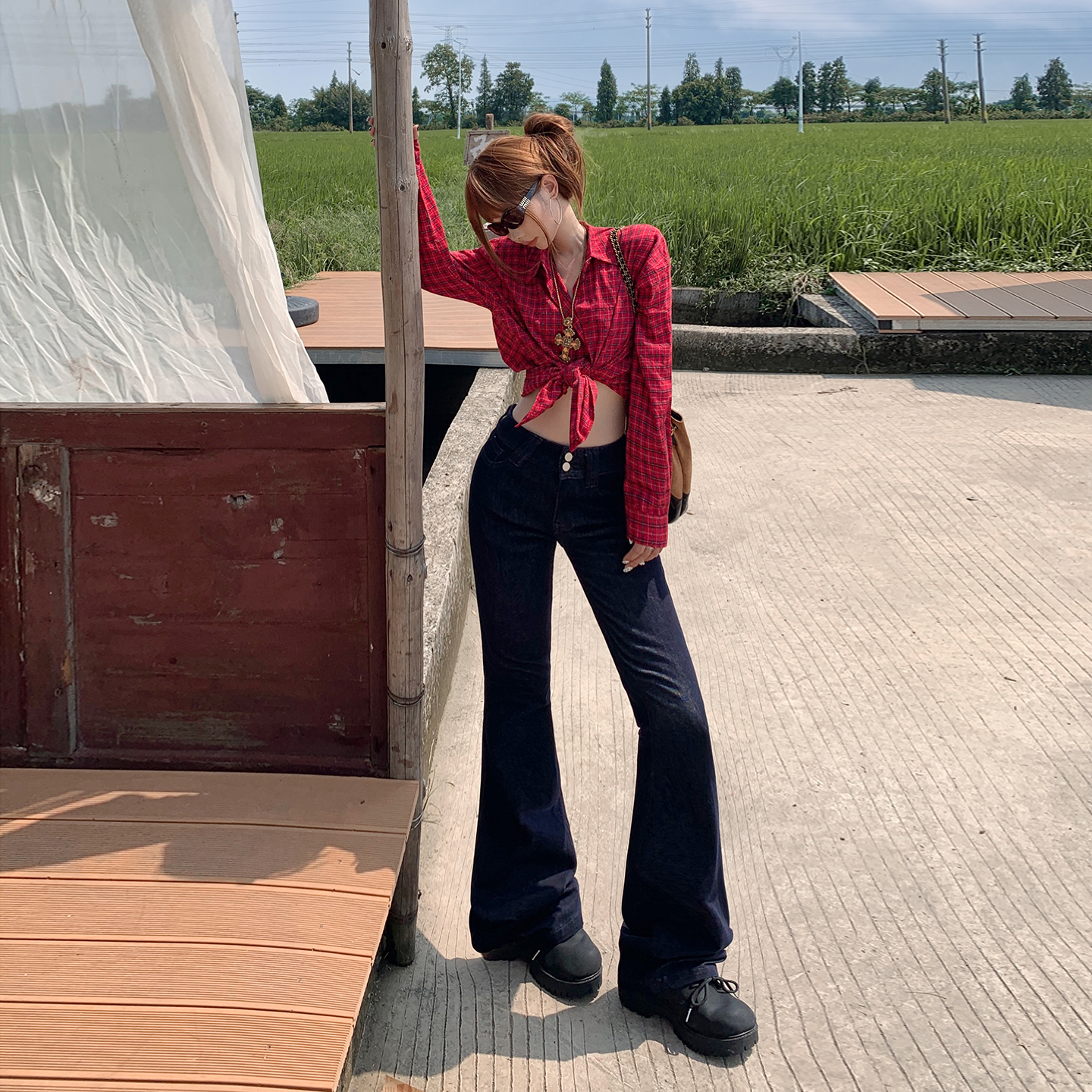美式復古辣妹低腰雙扣修身喇叭褲女2025秋冬季新款百搭彈力牛仔褲