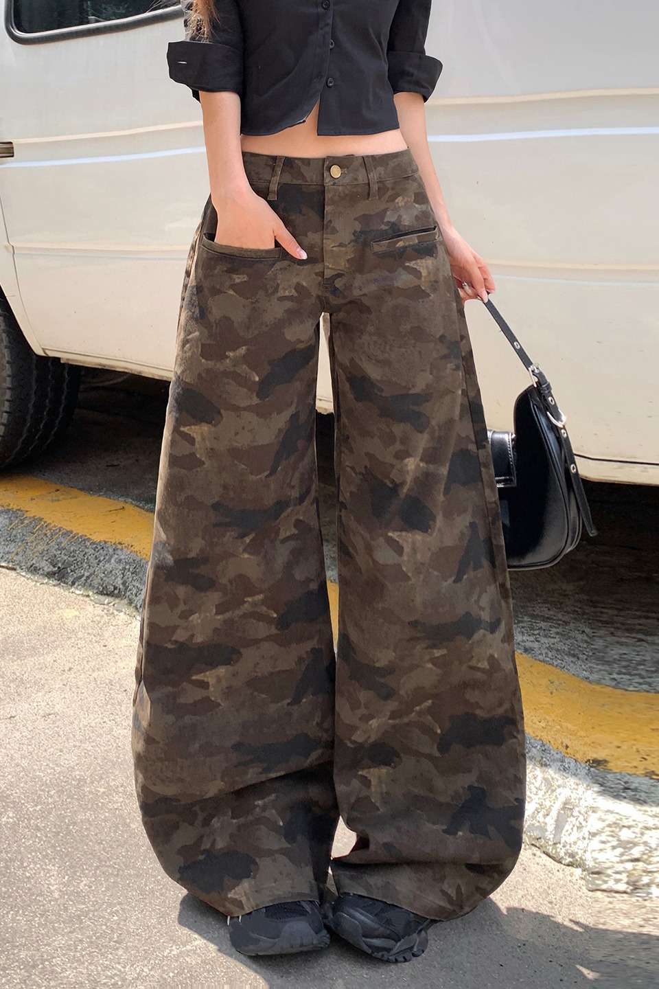 美式復古低腰辣妹寬松闊腿褲百搭女2025秋冬季新款高街彎刀牛仔褲