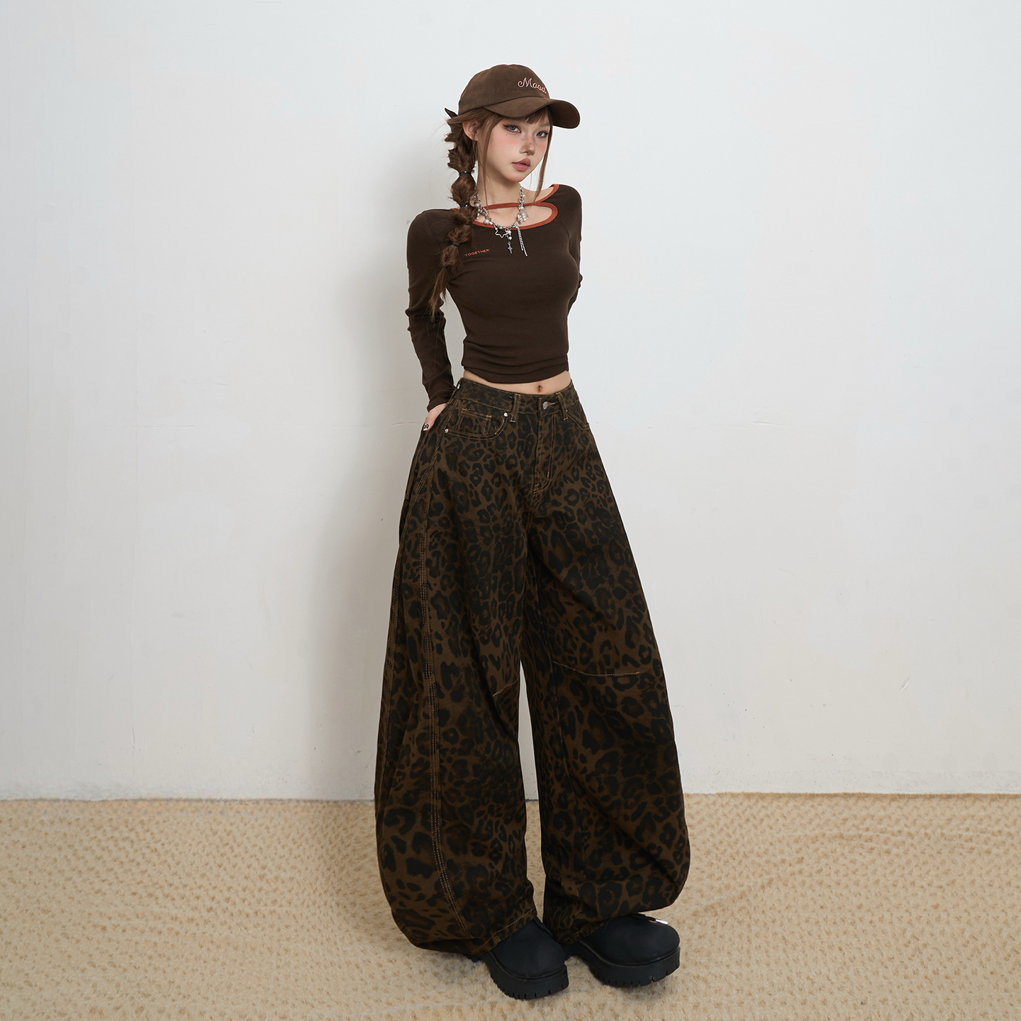 美式復古豹紋闊腿彎刀牛仔褲女秋季2025新款高腰顯瘦辣妹垂感褲子