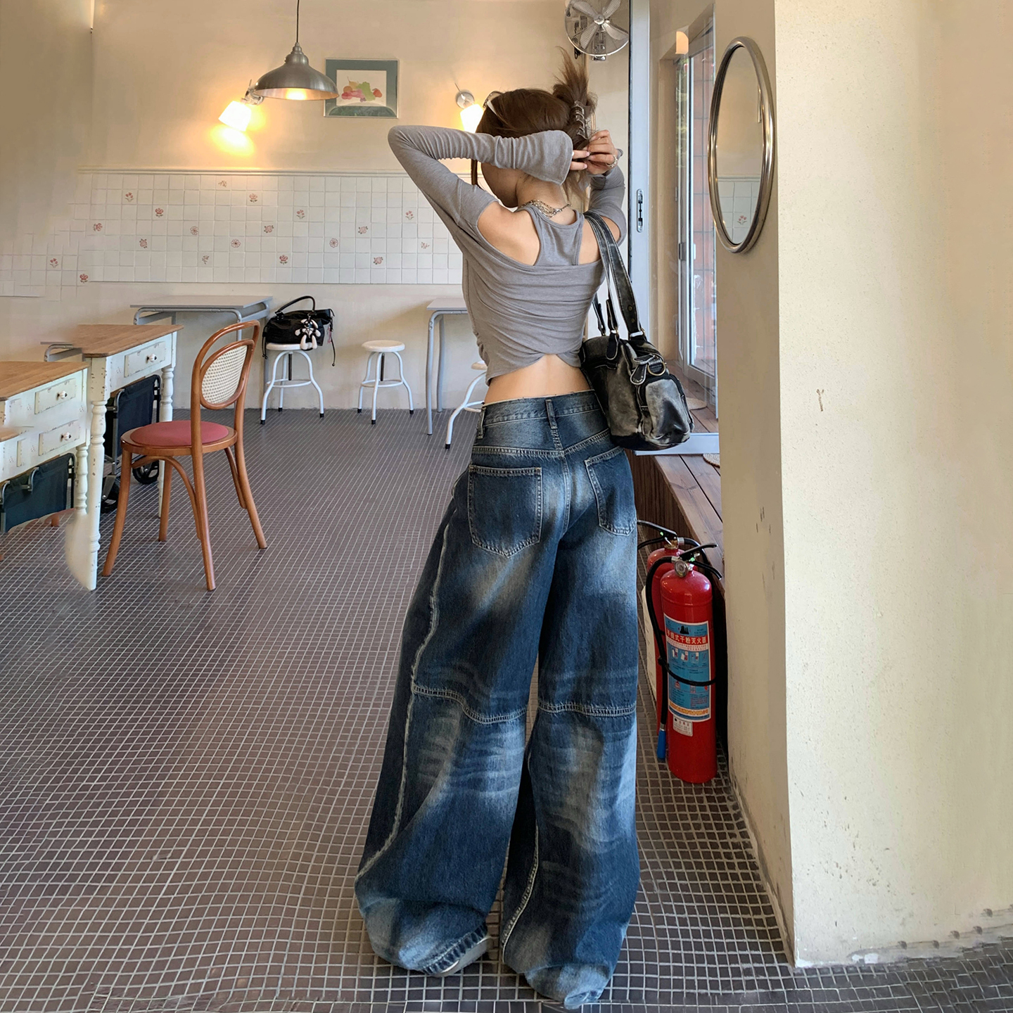 美式復古彎刀褲女2025秋冬新款美式高街寬松垂感貓須紋闊腿牛仔褲