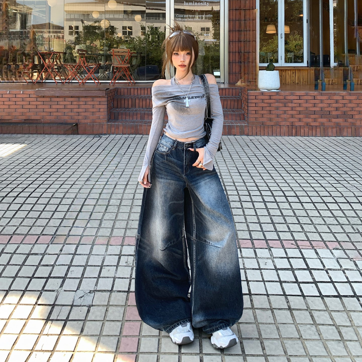美式復古彎刀褲女2025秋冬新款美式高街寬松垂感貓須紋闊腿牛仔褲