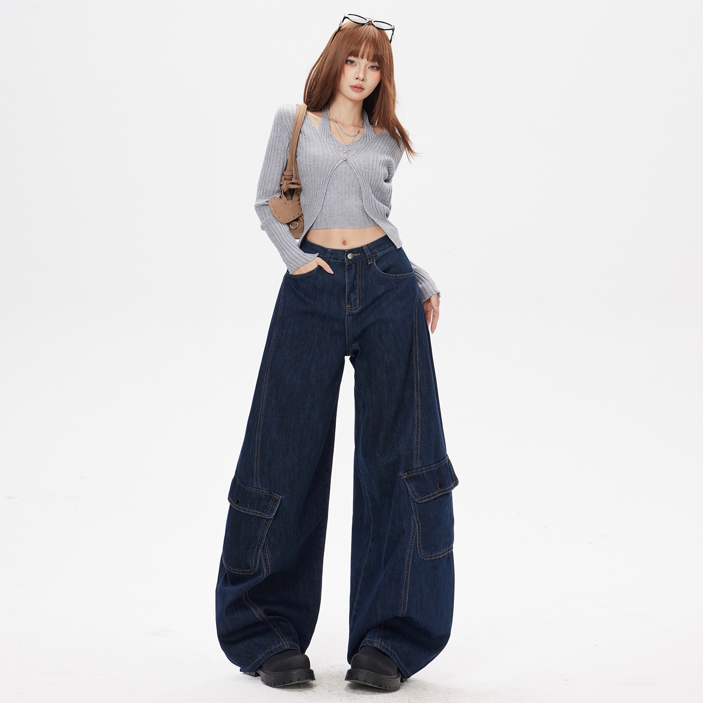 美式深藍色彎刀工裝牛仔褲女2025秋冬新款大口袋設計感寬松闊腿褲