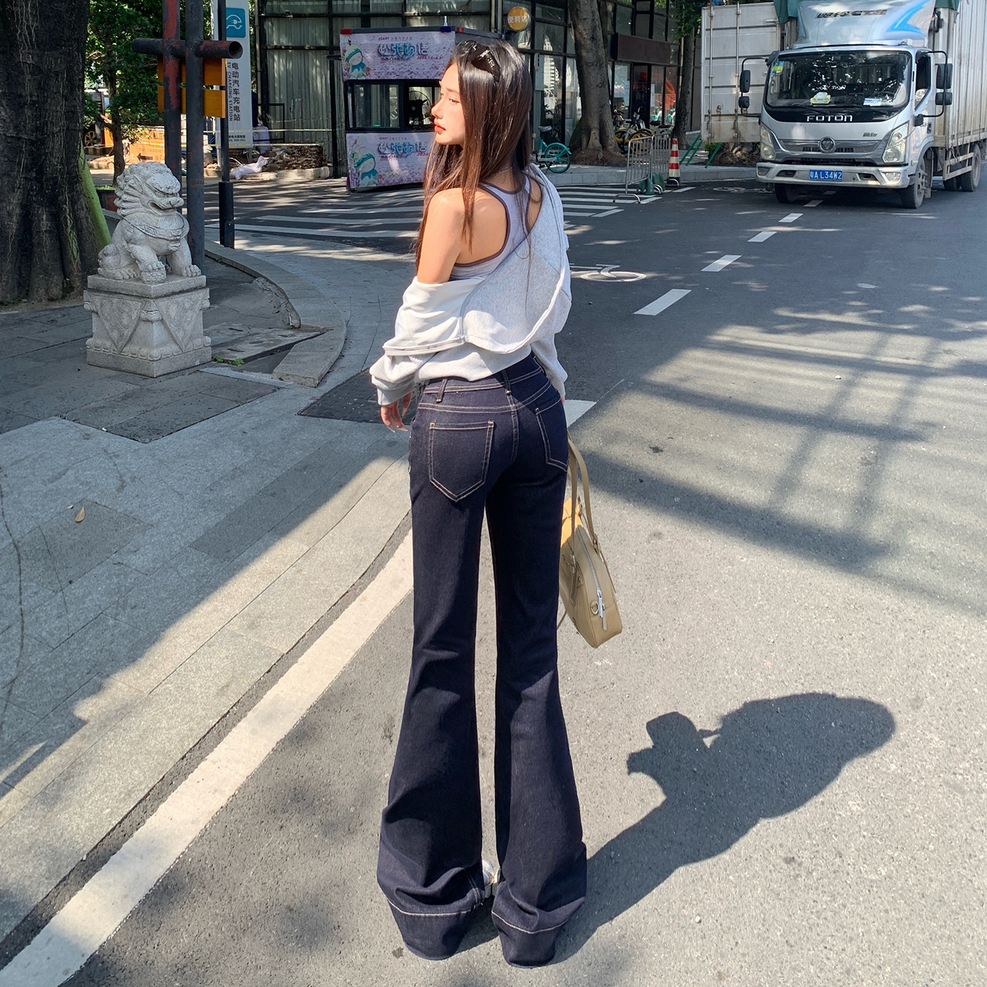 美式復古雙扣寬邊褲腳設計彈力微喇牛仔褲女新款辣妹百搭垂感長褲