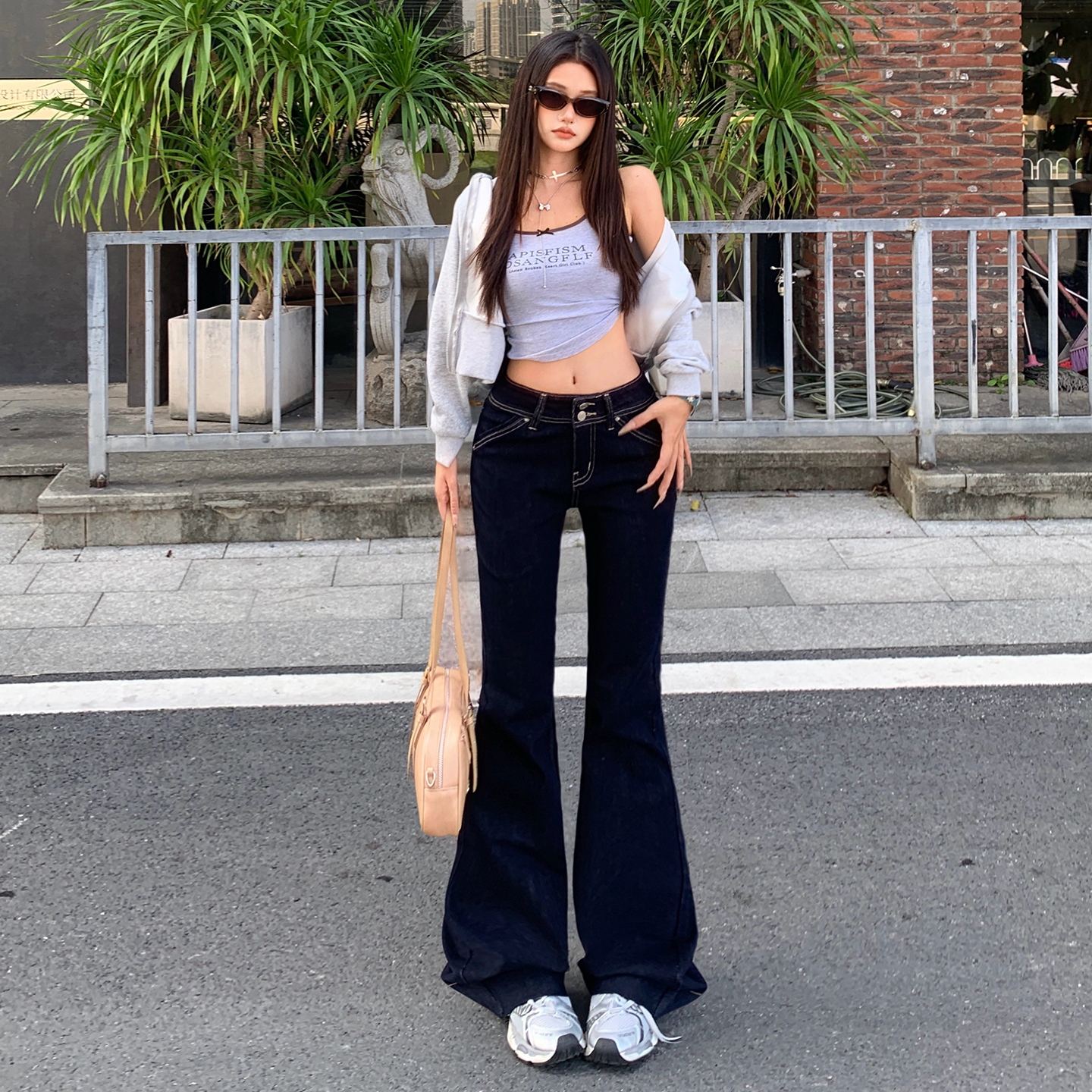 美式復古雙扣寬邊褲腳設計彈力微喇牛仔褲女新款辣妹百搭垂感長褲
