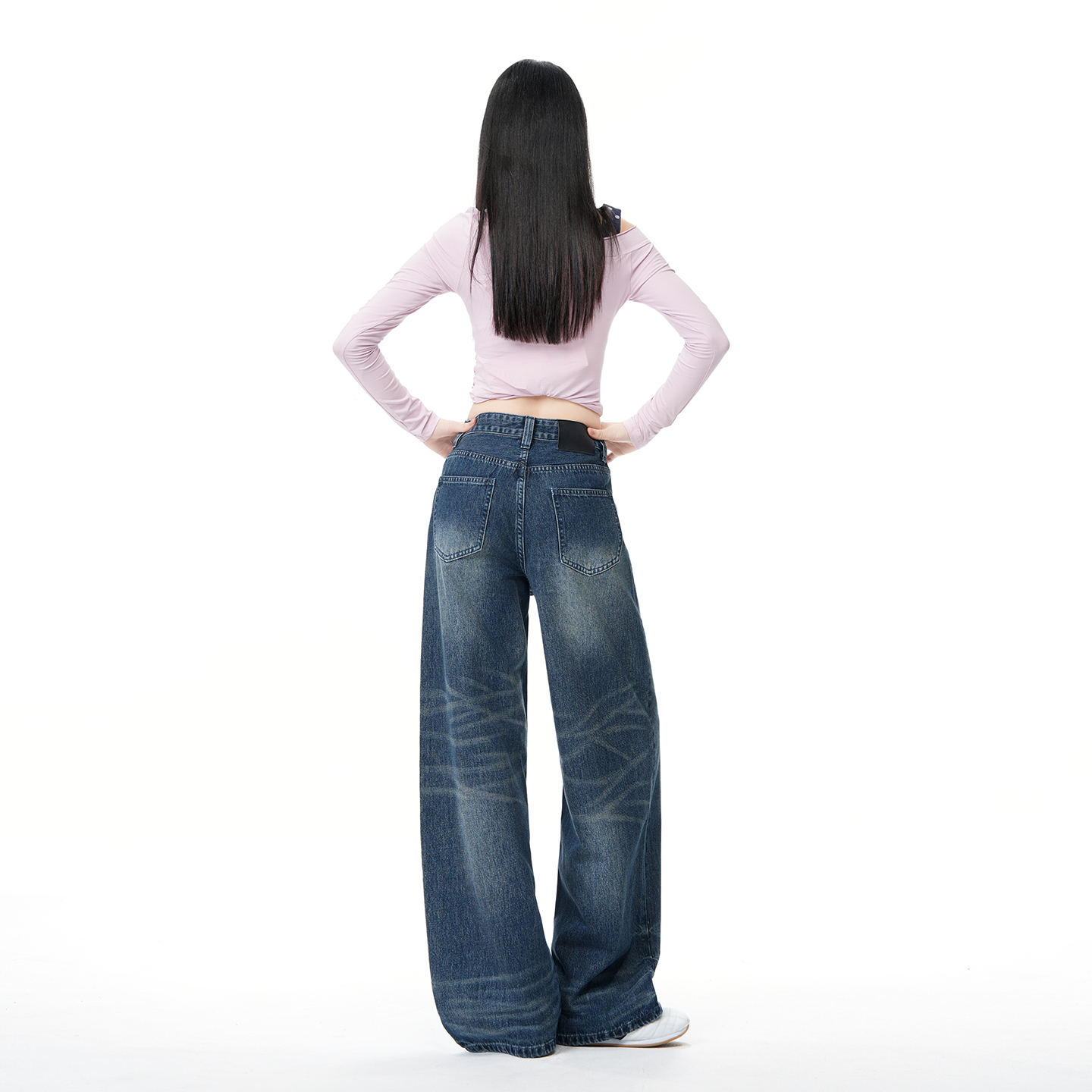美式復古前貼袋設計女2026春季新款寬松顯瘦百搭直筒闊腿牛仔褲女