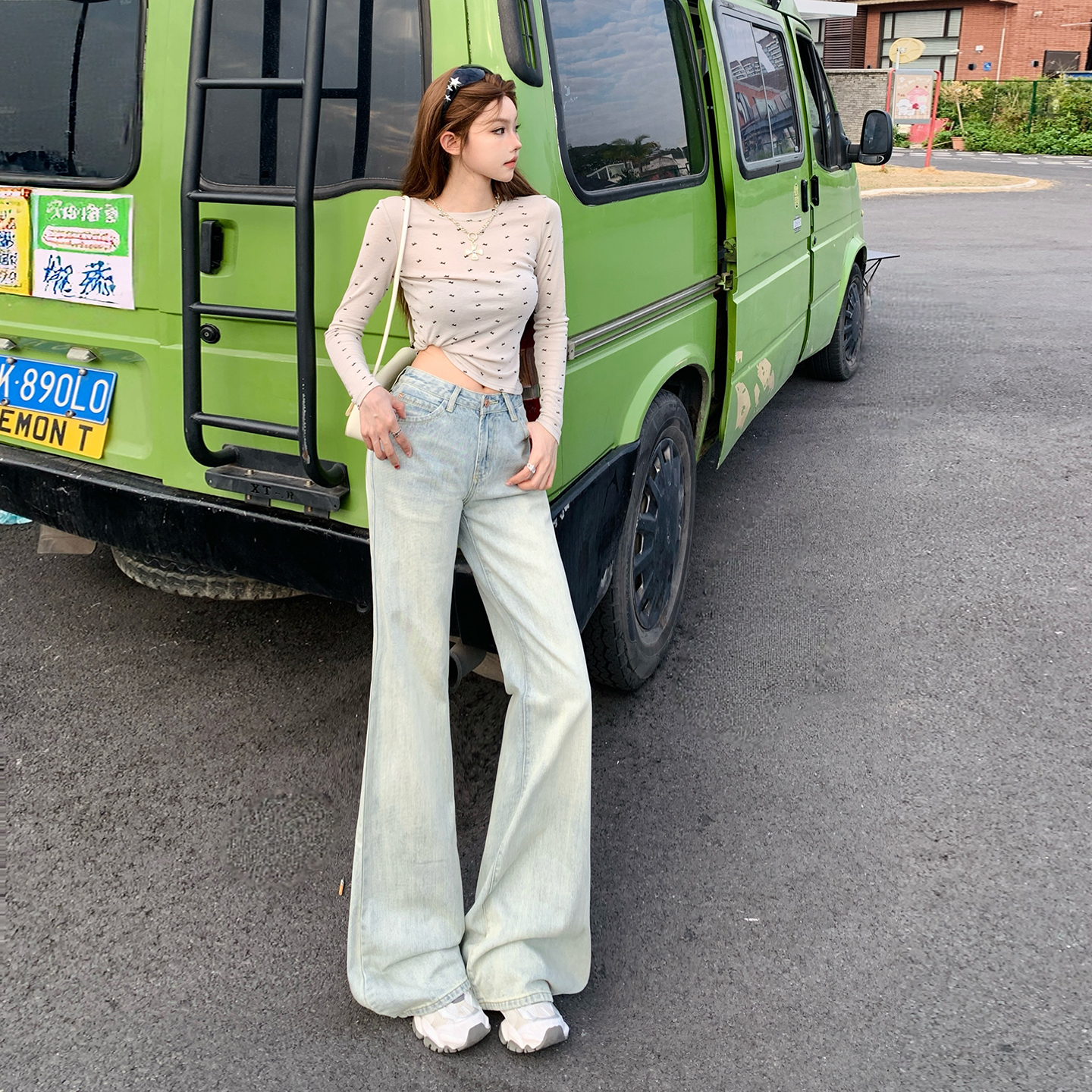 美式復古做舊低腰辣妹寬松顯瘦喇叭褲垂感女春夏新款百搭牛仔褲