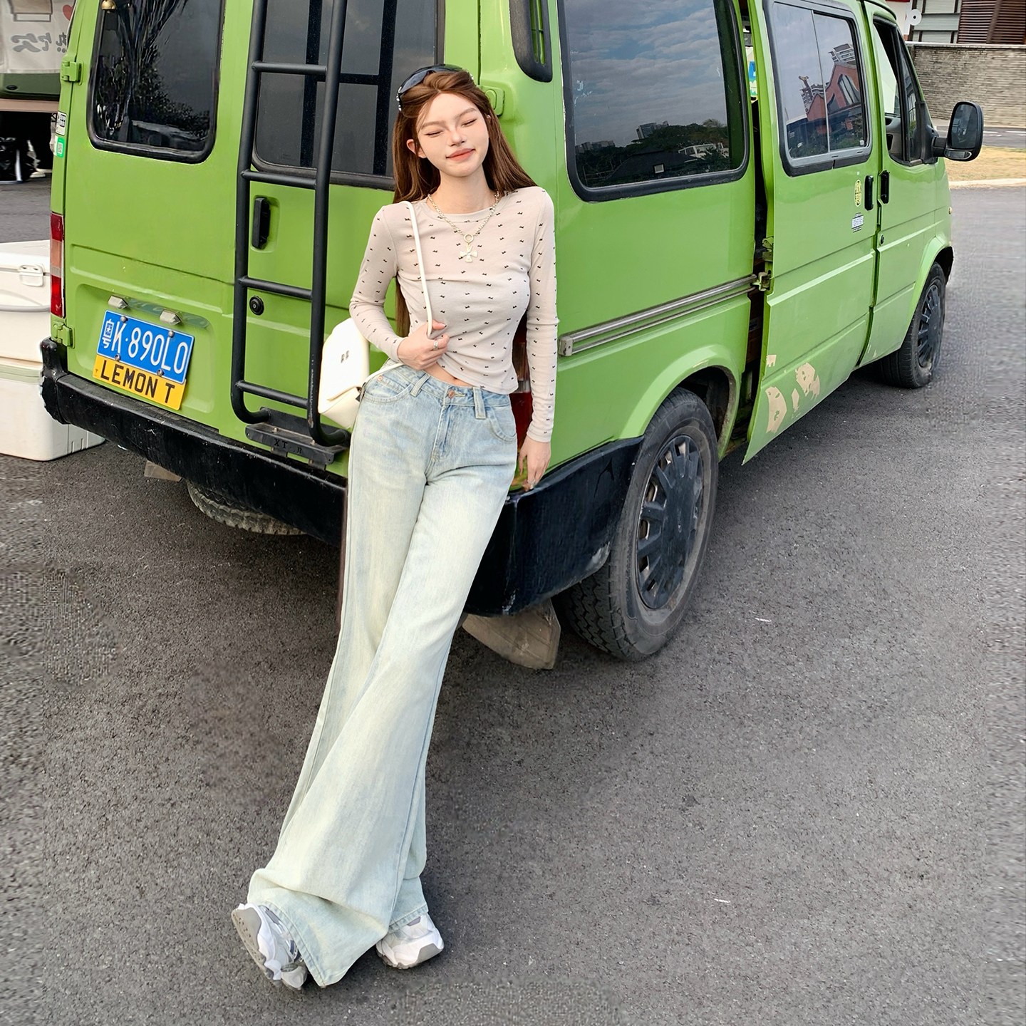 美式復古做舊低腰辣妹寬松顯瘦喇叭褲垂感女春夏新款百搭牛仔褲