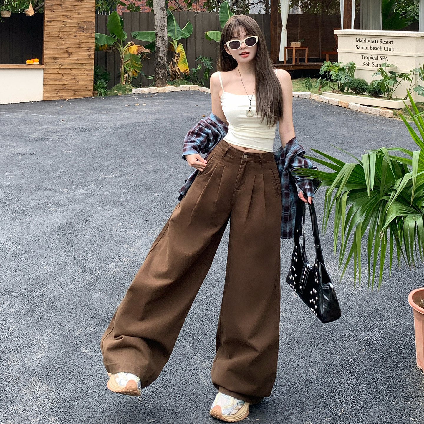 美式復古棕咖色直筒牛仔褲女2026春季新款高腰褶皺垂感直筒拖地褲