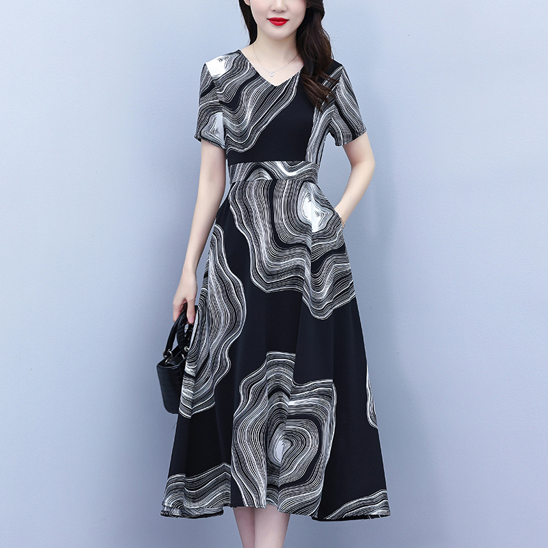 RY1476# 阔太太洋气时尚大码胖MM连衣裙2026夏季短袖气质修身过膝...