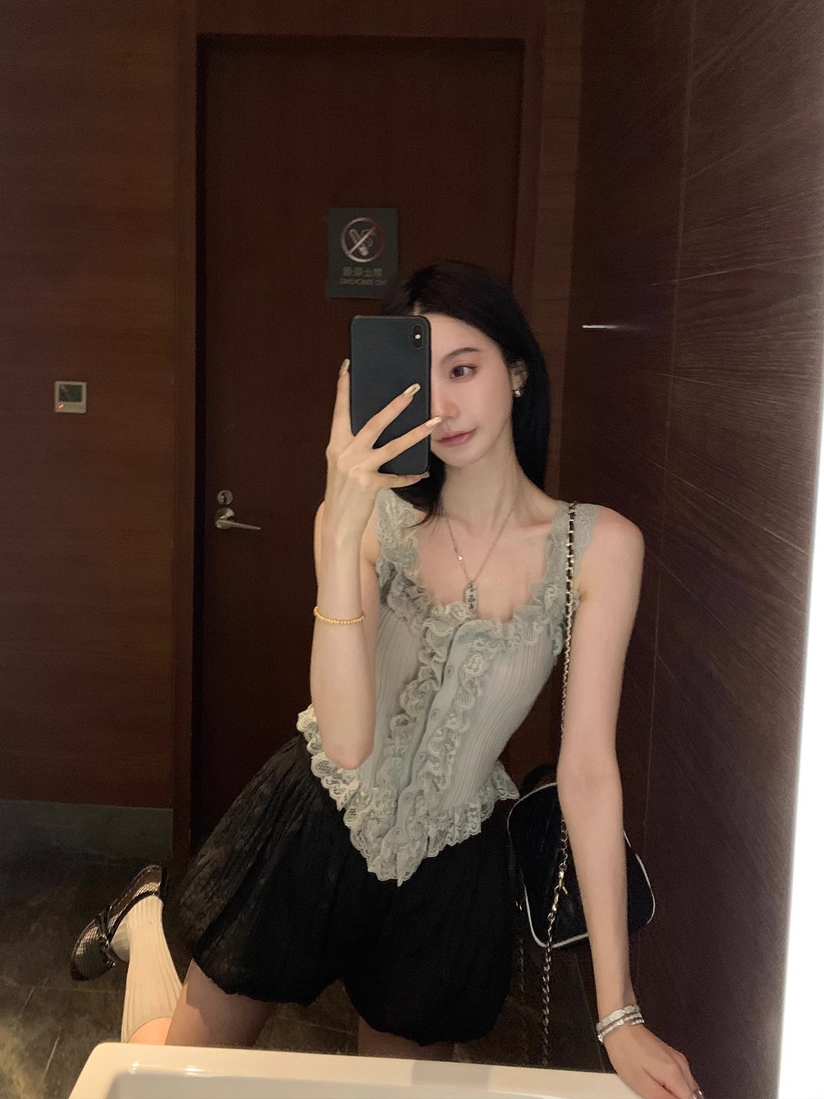 原版開胸拼接蕾絲花邊襯衫女夏季設計感小眾修身顯瘦辣妹無袖上衣
