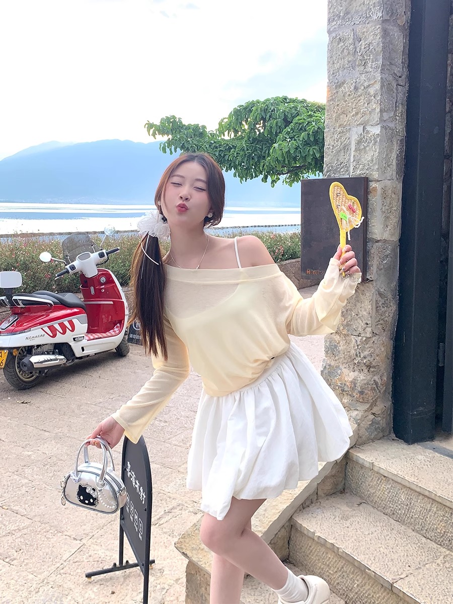 藍色防曬罩衫女夏日ootd穿搭2026新款一字肩長袖t恤上衣