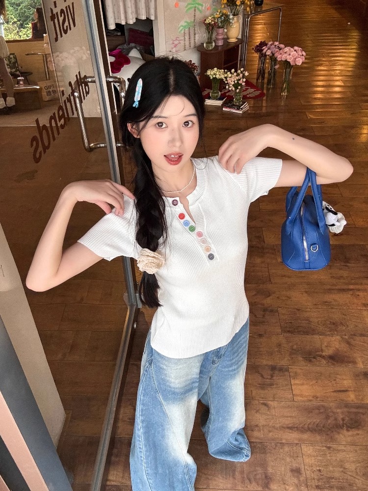 多巴胺穿搭彩色V領紐扣設計正肩短袖T恤女夏季修身顯瘦針織衫上衣