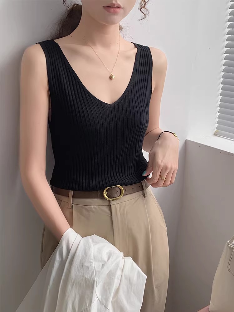 冰絲吊帶背心女2026V領白色薄款針織坑條修身內搭無袖外穿上衣