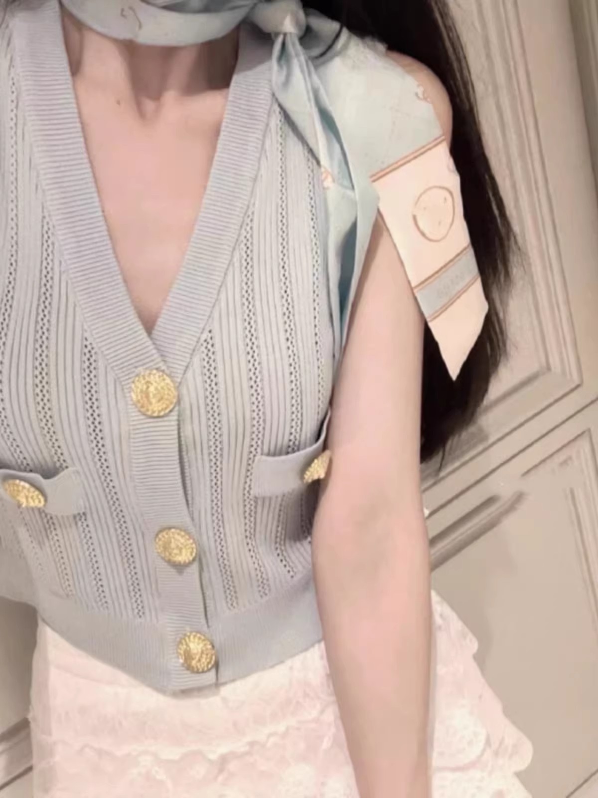 法式小香風無袖V領t恤絲帶曲珠短款針織開衫女夏季顯瘦馬甲上衣女