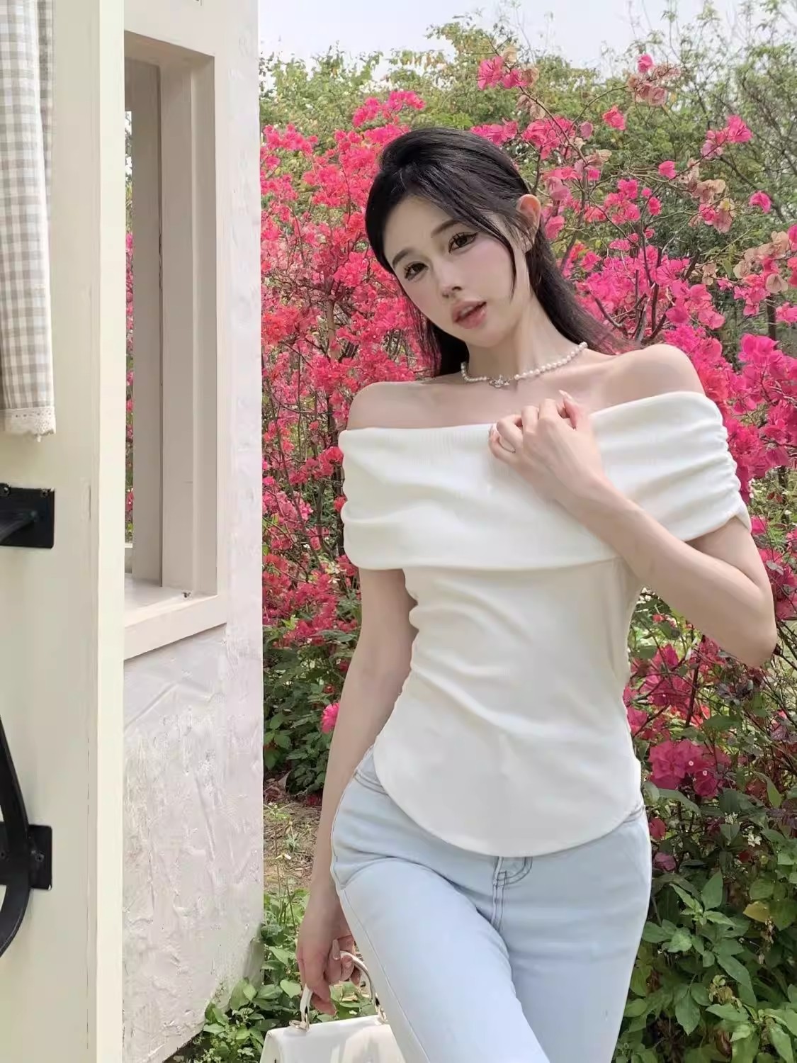 純欲甜辣性感別致獨特一字肩上衣女夏設計感小眾高腰短款顯瘦T恤