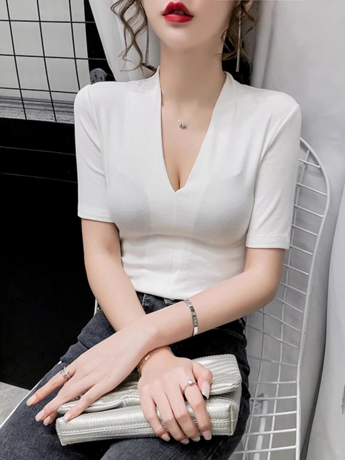 美式復古夏季性感v領打底衫女內搭緊身短袖正肩t恤女洋氣灰色上衣