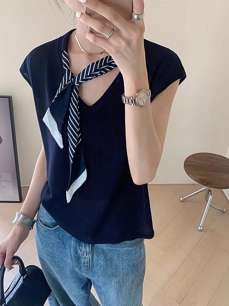 2026超火冰絲上衣女裝新款夏季短袖領帶t恤v領薄款漂亮設計感上衣