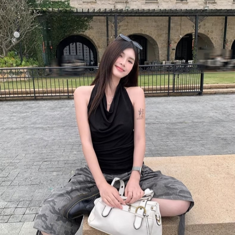 掛脖無袖上衣女夏外穿針織衫背心2026新款露背收腰吊帶設計感小眾