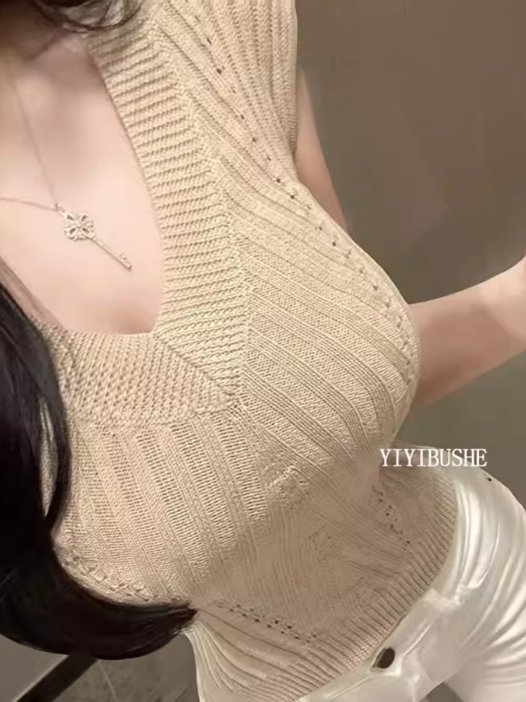 純欲辣妹白色坑條V領短袖針織衫女夏季新款軟糯修身顯瘦短款上衣