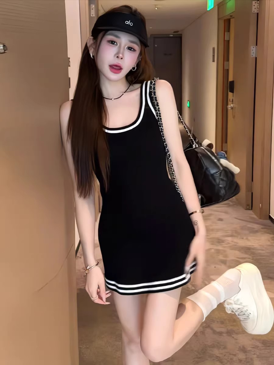 韓系時尚撞色條紋針織吊帶連衣裙女夏季新款小個子收腰顯瘦裙子