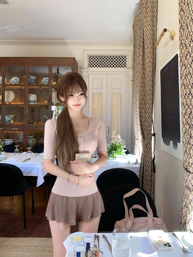 紐扣U領針織衫女春修身百搭套頭打底中袖上衣