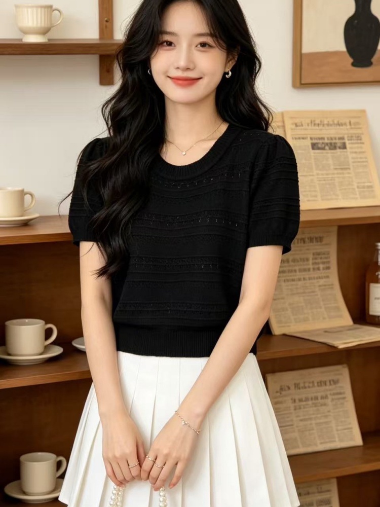 夏季杏色泡泡袖T恤冰絲圓領套頭2026新款超薄透氣小孔針織打底衫