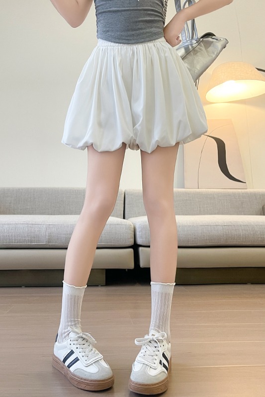 實拍白色蓬蓬花苞短褲女夏季薄款新款顯瘦小個子a字休閑燈籠裙褲