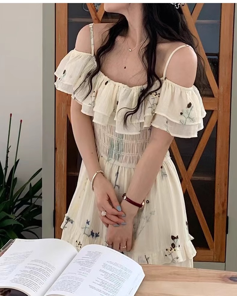 FA32997# 法式好看漂亮独特绝美连衣裙夏季新款显瘦碎花吊带长裙 服裝批發女裝批發服飾貨源