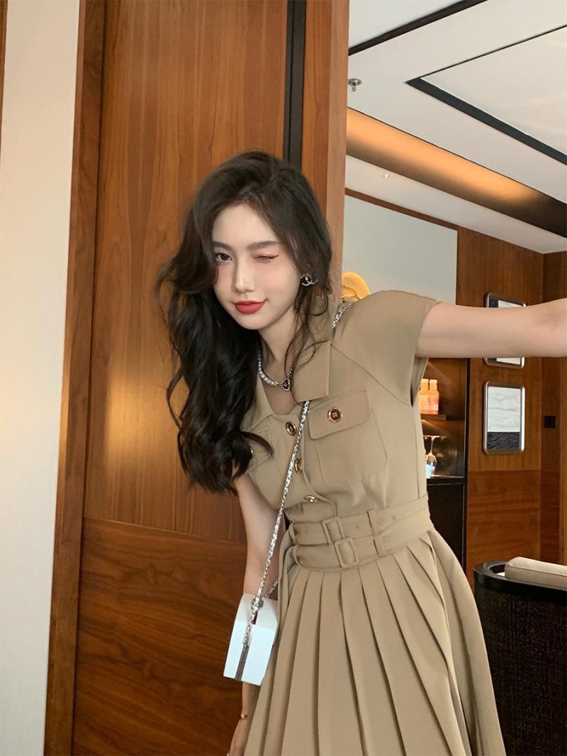 FA33097# 复古气质高级感休闲美式工装裙夏季新款卡其色收腰显瘦甜辣连衣裙 服裝批發女裝批發服飾貨源
