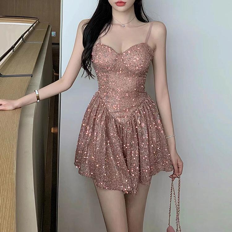 FA33092# 性感吊带闪闪亮片裙子女神范设计感收腰显瘦抽褶连衣裙小礼服裙潮 服裝批發女裝批發服飾貨源