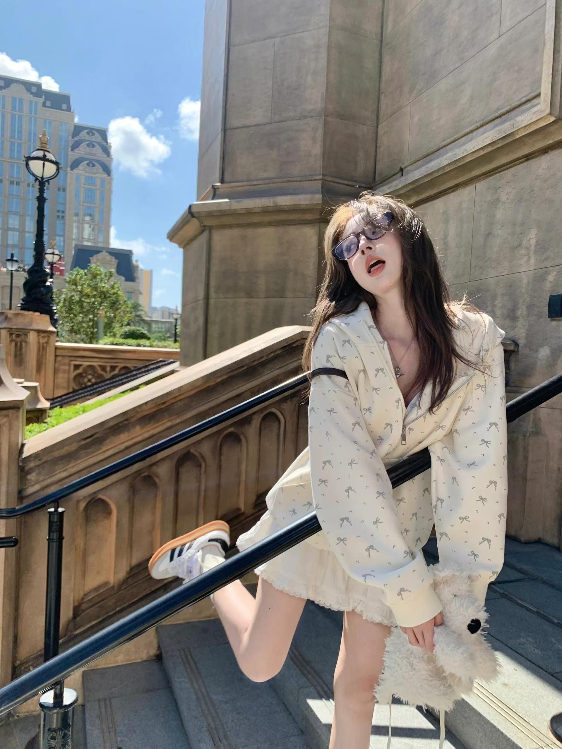 MY14240# 蝴蝶结碎花卫衣外套女春秋冬连帽韩系休闲百搭开衫上衣潮女裝貨源服裝批發