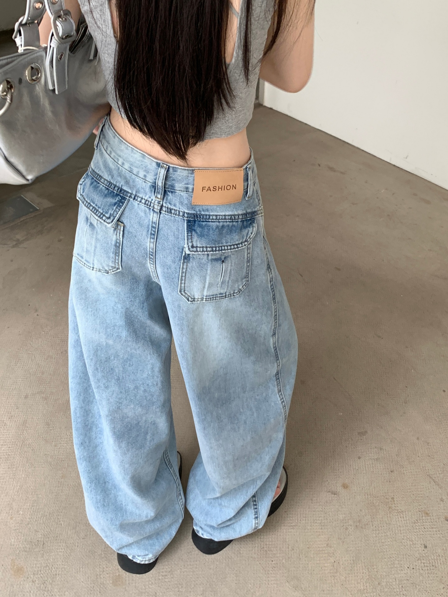 十三行品質 特色后袋高腰彎刀闊腿直筒寬松拖地褲