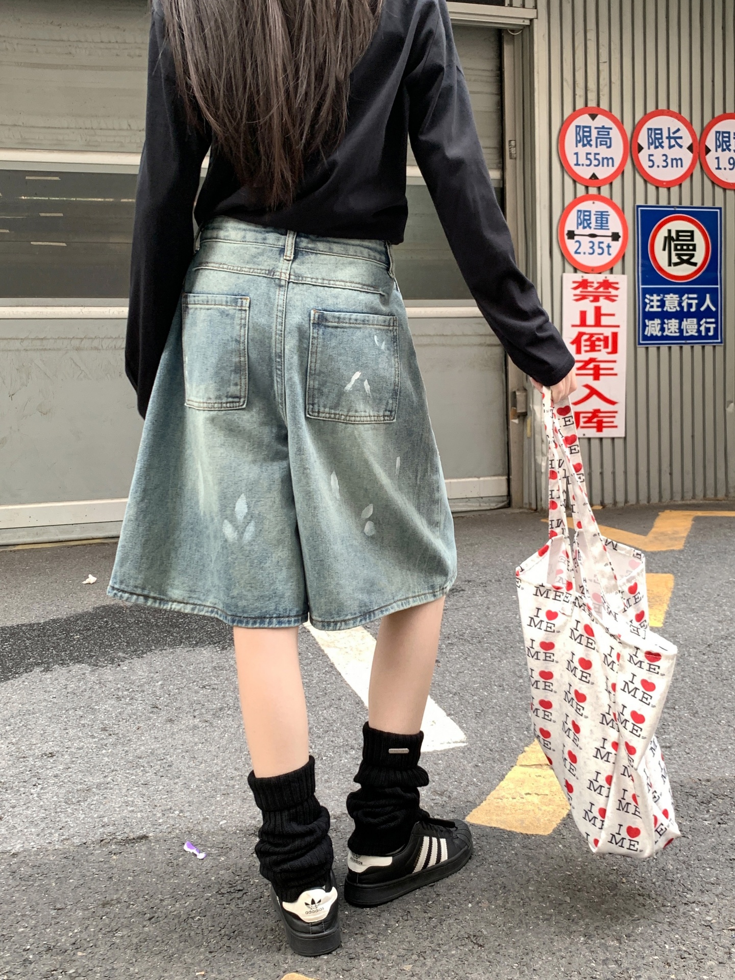 復古寬松高腰潑墨五分磨白牛仔褲女新款顯瘦闊腿直筒中褲