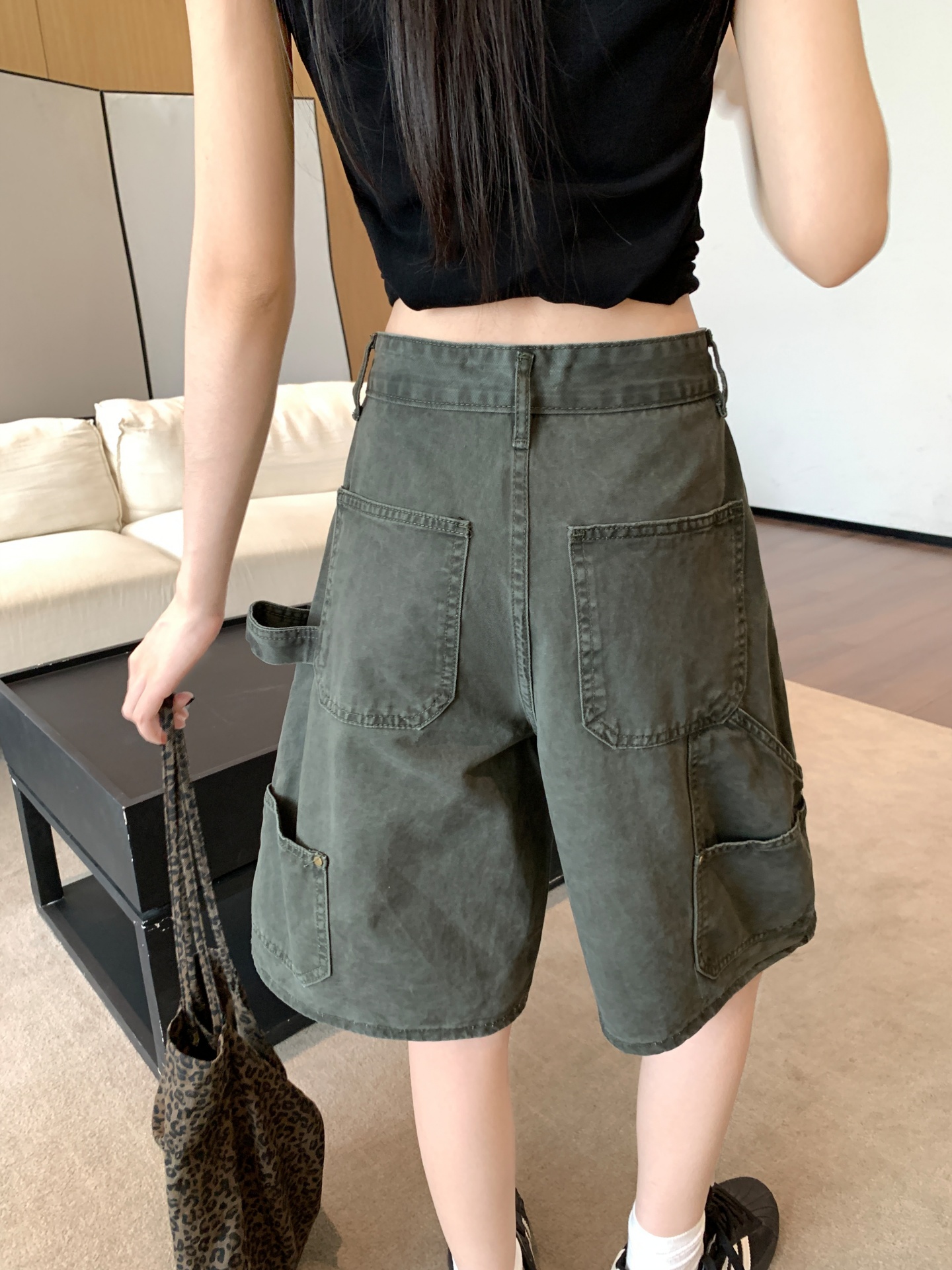 美式工裝牛仔短褲女夏季薄款軍綠色休閑通勤五分褲