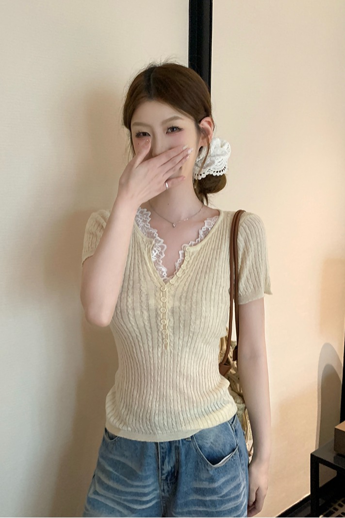 實拍~夏季薄V領針織T恤女蕾絲半開扣坑條修身顯瘦正肩上衣