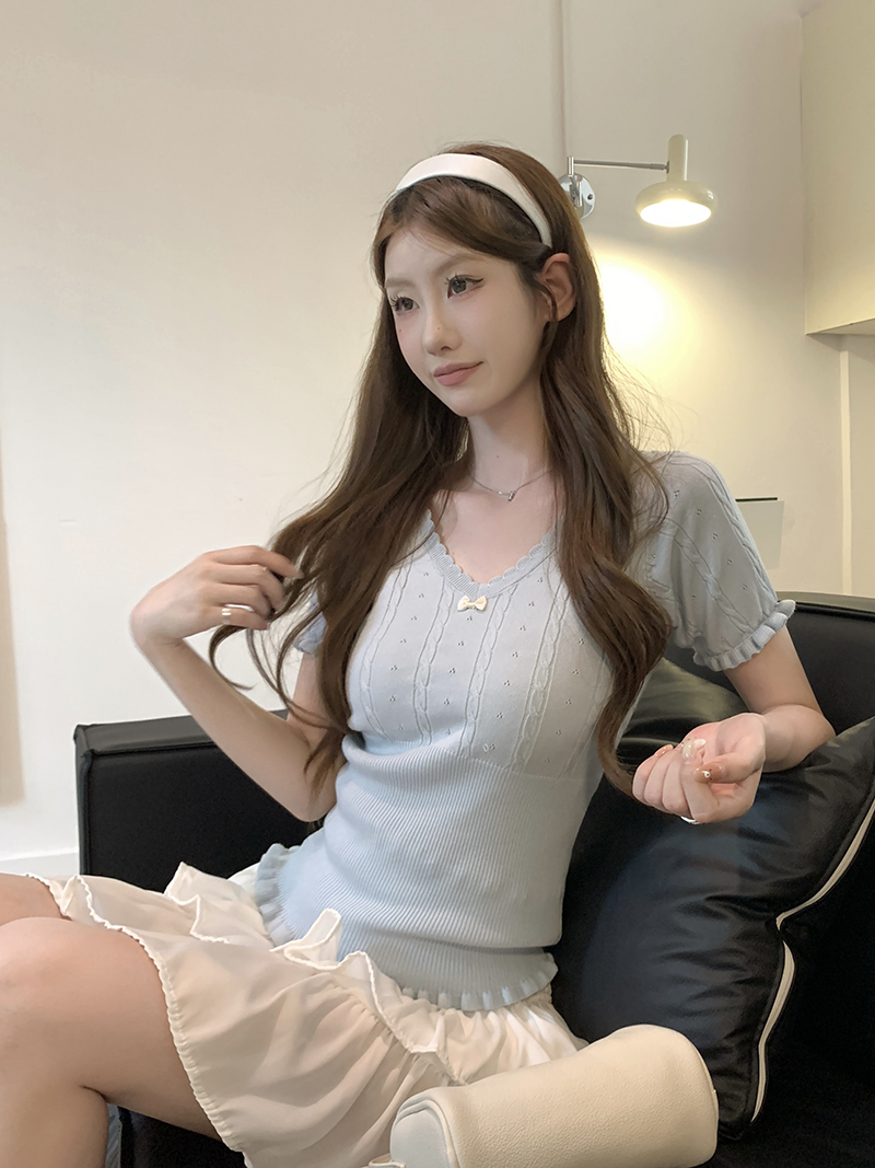 實拍~甜辣妹花邊V領收腰打底上衣女春裝蝴蝶結減齡針織衫毛衣內搭