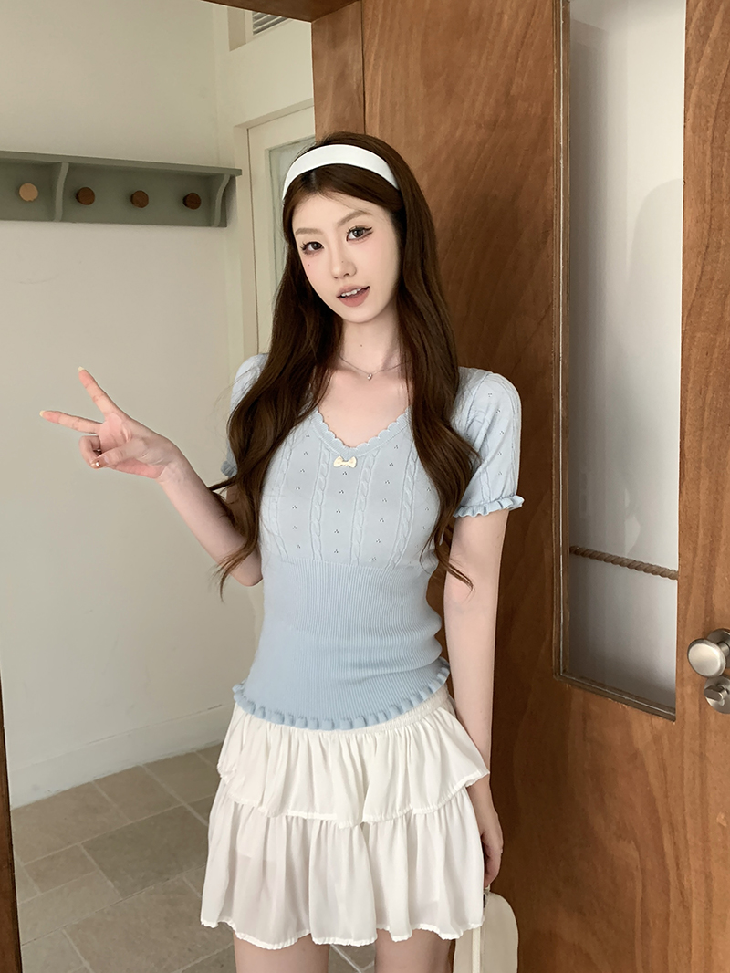 實拍~甜辣妹花邊V領收腰打底上衣女春裝蝴蝶結減齡針織衫毛衣內搭