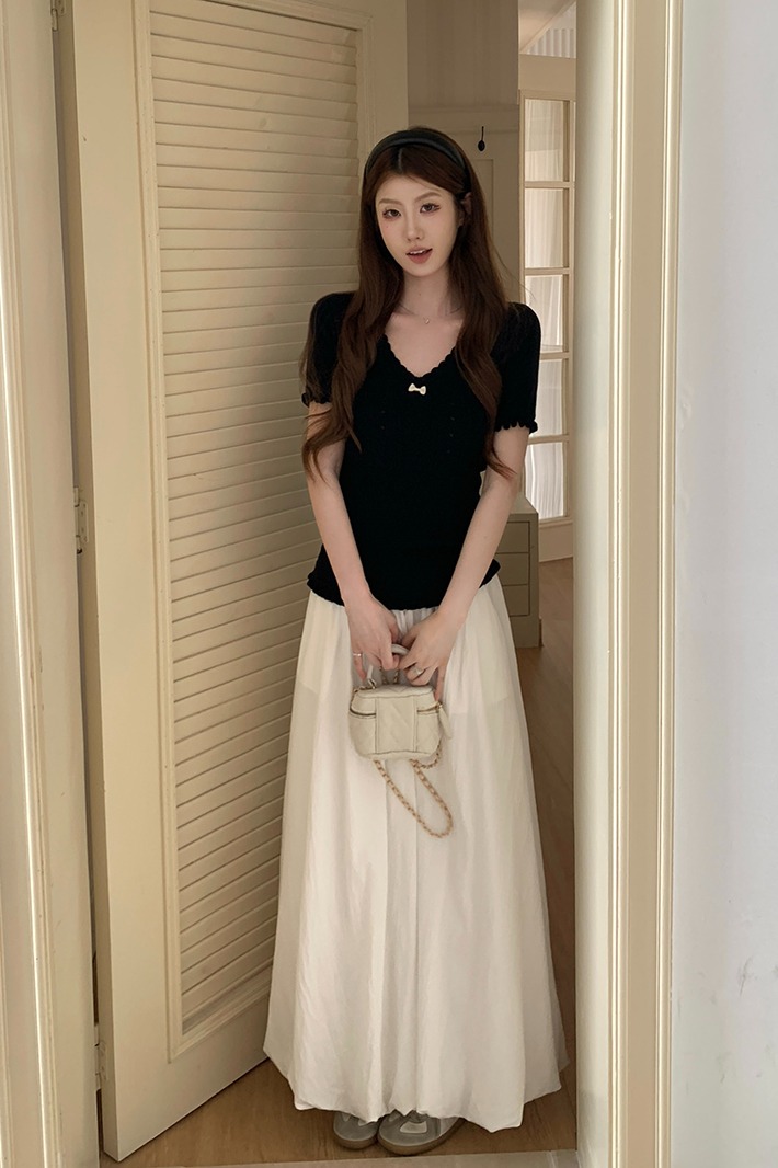 實拍~甜辣妹花邊V領收腰打底上衣女春裝蝴蝶結減齡針織衫毛衣內搭