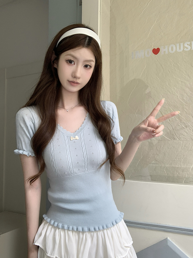實拍~甜辣妹花邊V領收腰打底上衣女春裝蝴蝶結減齡針織衫毛衣內搭