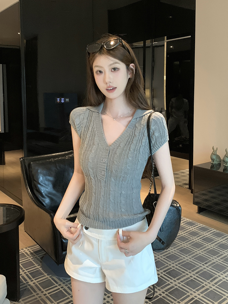 實拍~韓系溫柔風翻領針織衫女2026新款短袖半開扣修身上衣