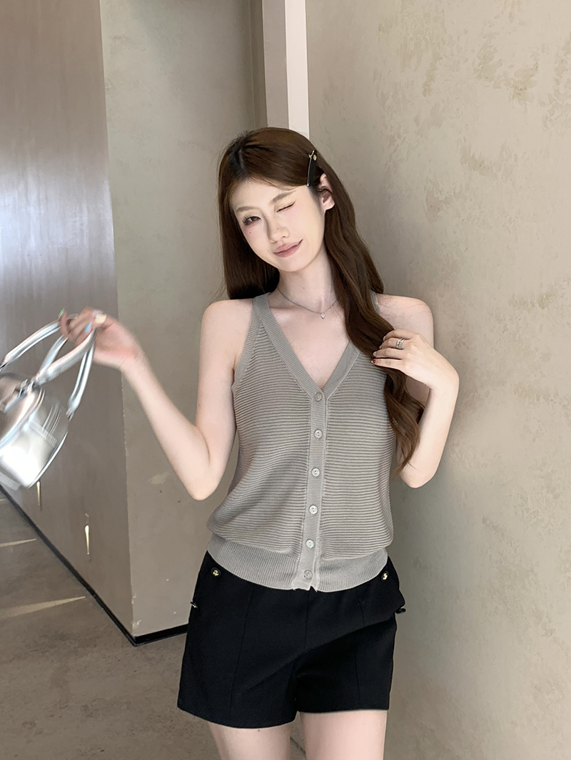實拍~針織V領無袖單排扣背心女2026夏季新款坑條修身顯瘦氣質上衣