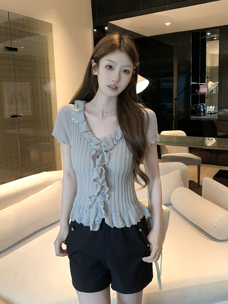 實拍~木耳邊針織衫女新款夏季修身設計感短袖上衣