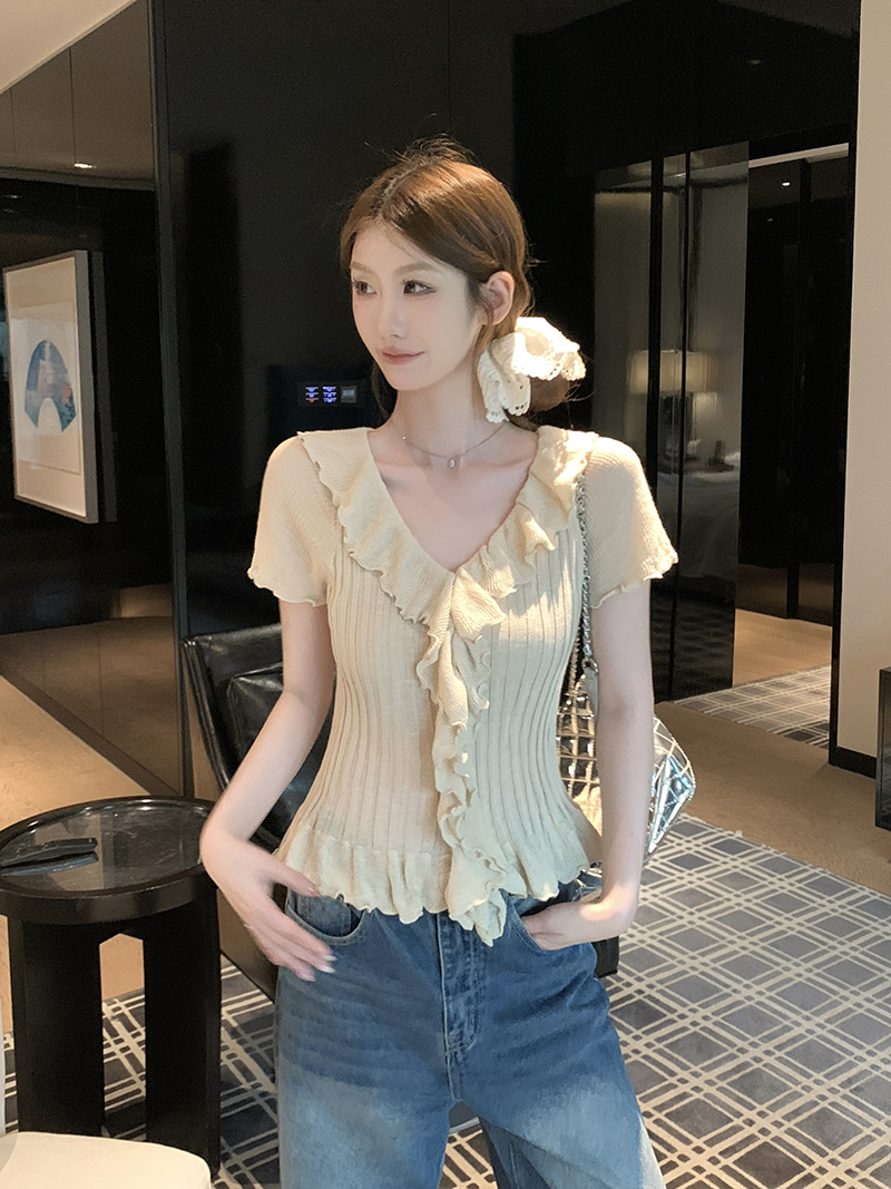 實拍~木耳邊針織衫女新款夏季修身設計感短袖上衣