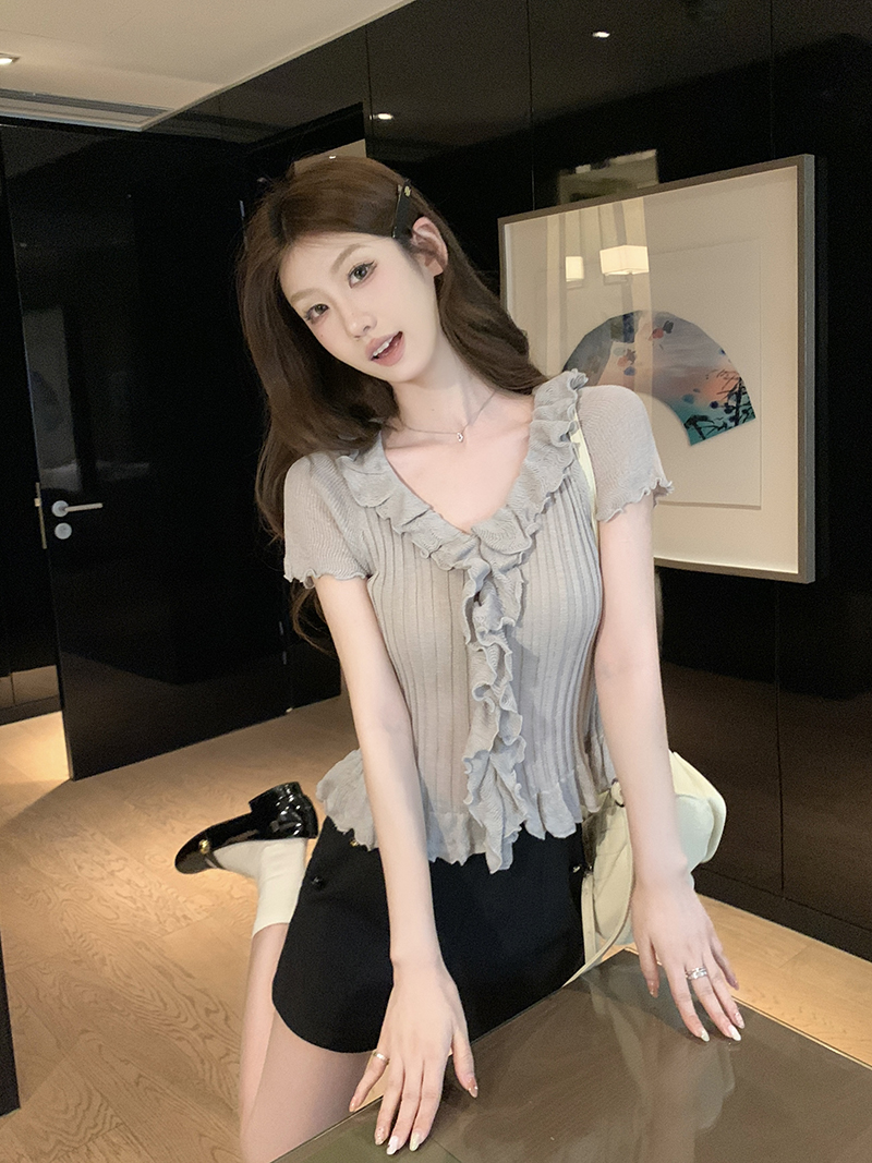 實拍~木耳邊針織衫女新款夏季修身設計感短袖上衣